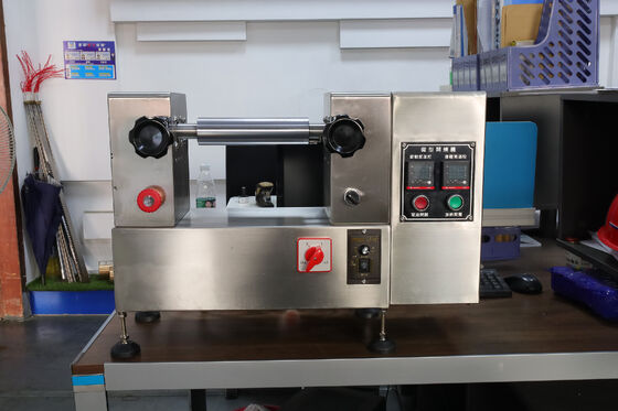 Laboratory Desktop Open Mixing Two Roll Mill Machine for PVC Silicone Rubber